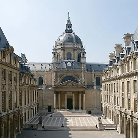 Nest In Saint Germain París